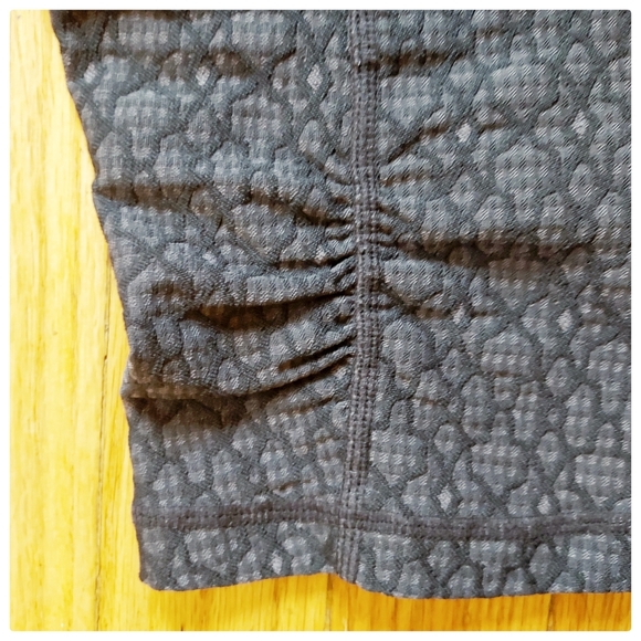 Gray Patterned PrAna Capri Leggings - Picture 4 of 6